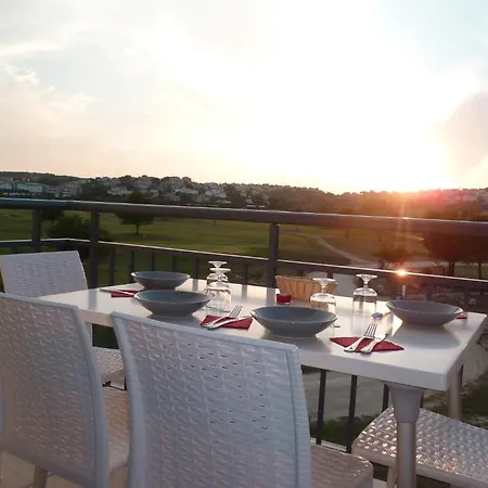 De Tourisme Cote 4*